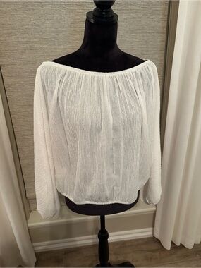 H&M White Crinkled Off-Shoulder Top